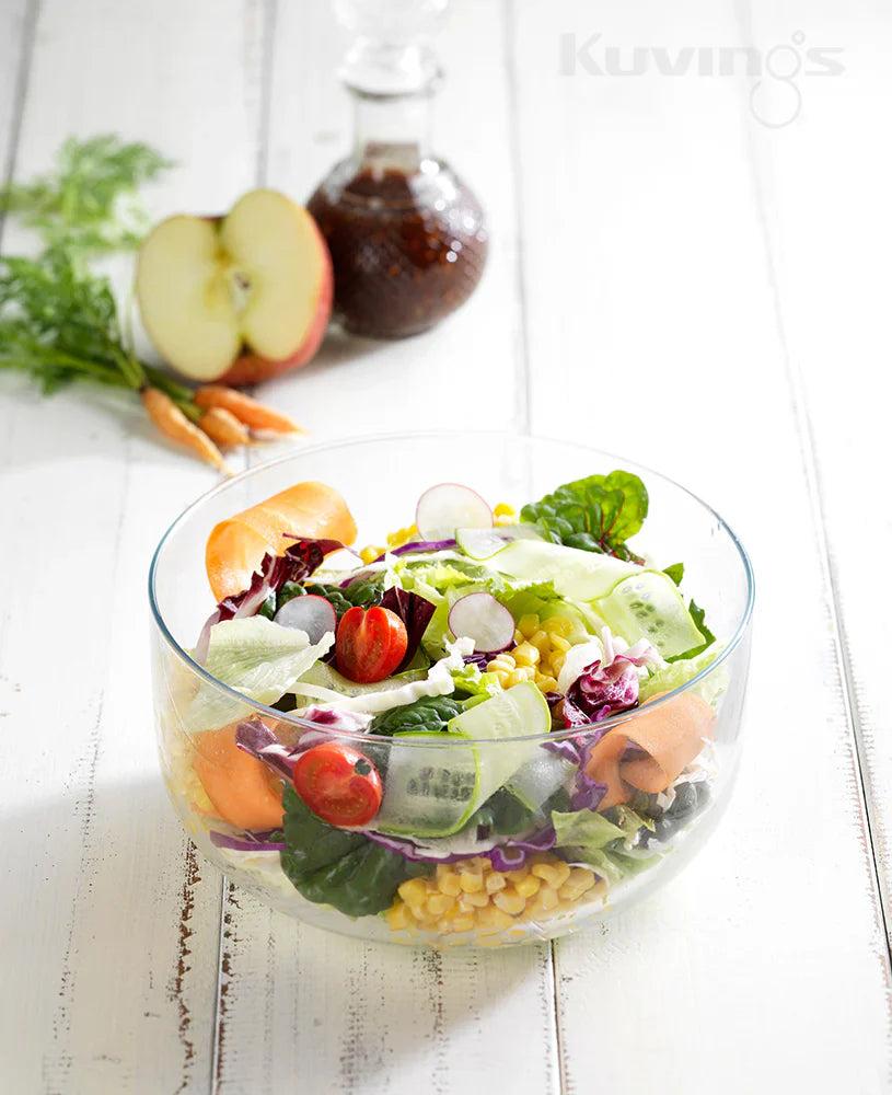 Salotos su svogūnų ir obuolių padažu