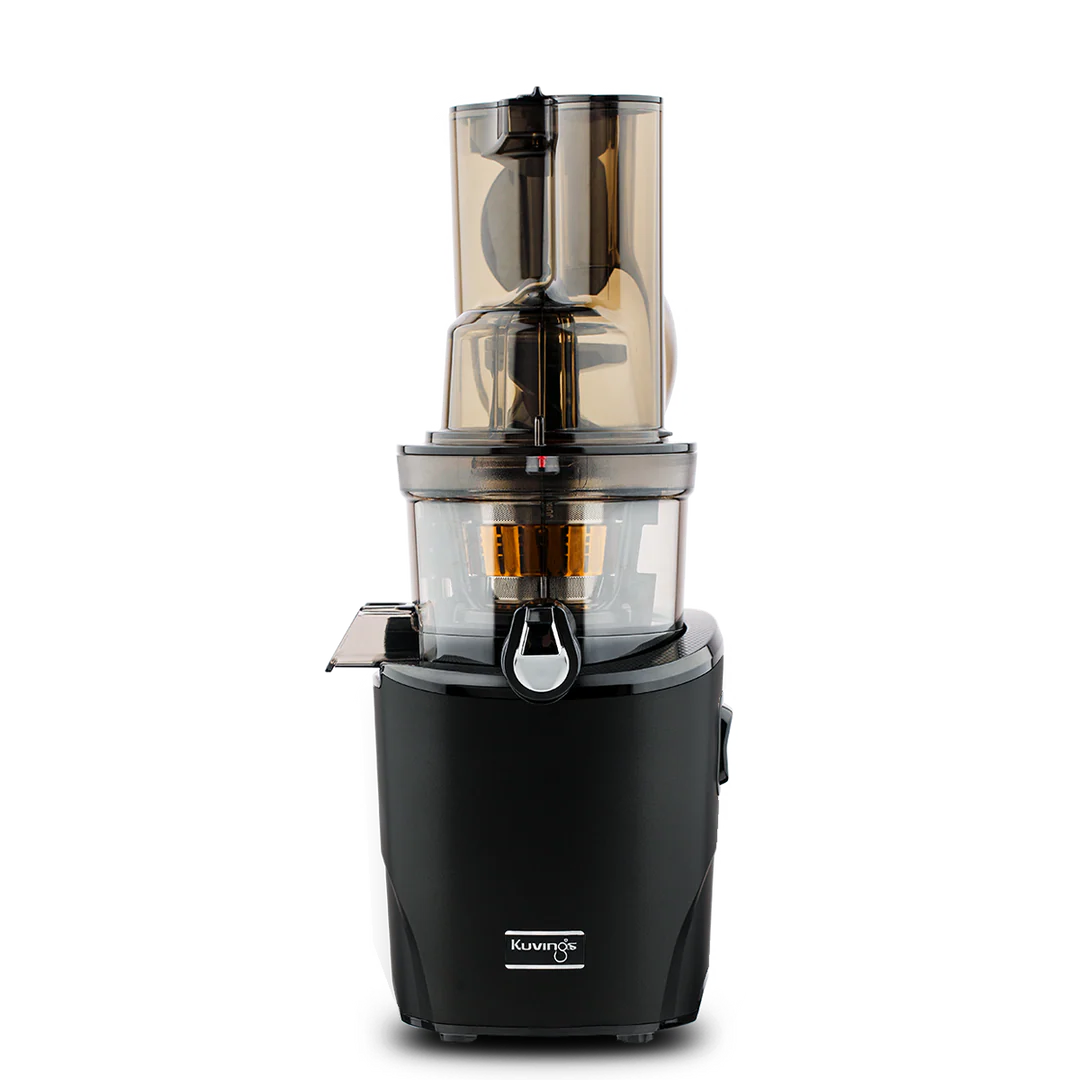 Lėtaeigė sulčiaspaudė REVO830S